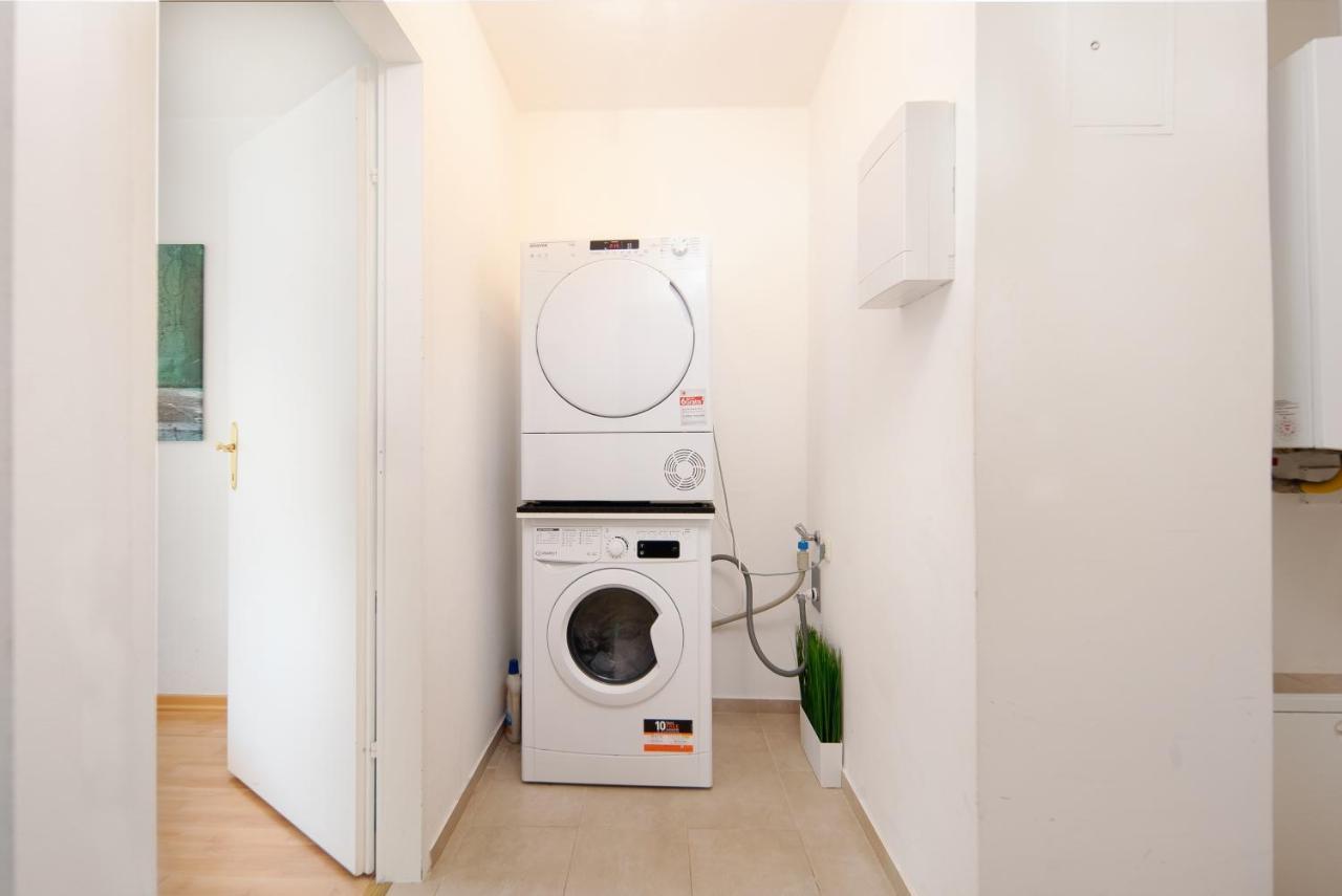 Perfect For Long Term Stay, Two Min To Hauptbahnhof, 18 Viena Exterior foto